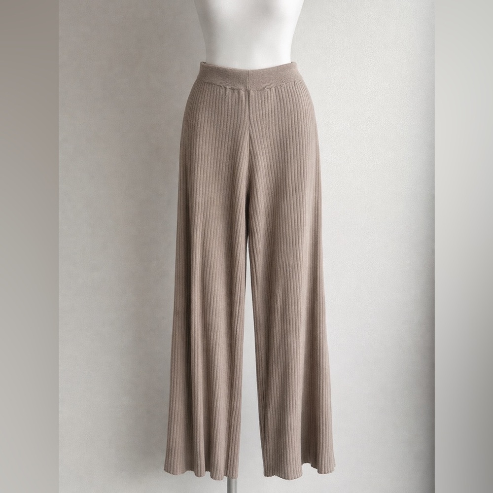 Women's Ribbed Tan Pants